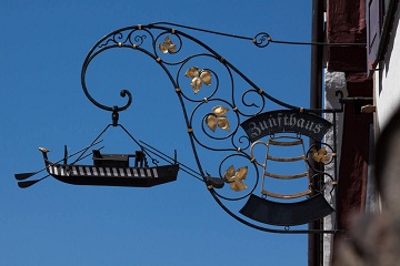 TỔNG HỢP CÁC MẪU BIỂN HIỆU ĐẸP 2018